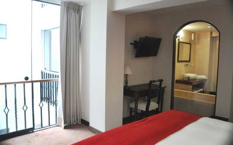 Katari Hotel At Plaza De Armas Арекуипа Екстериор снимка