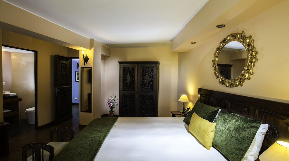 Katari Hotel At Plaza De Armas Арекуипа Екстериор снимка