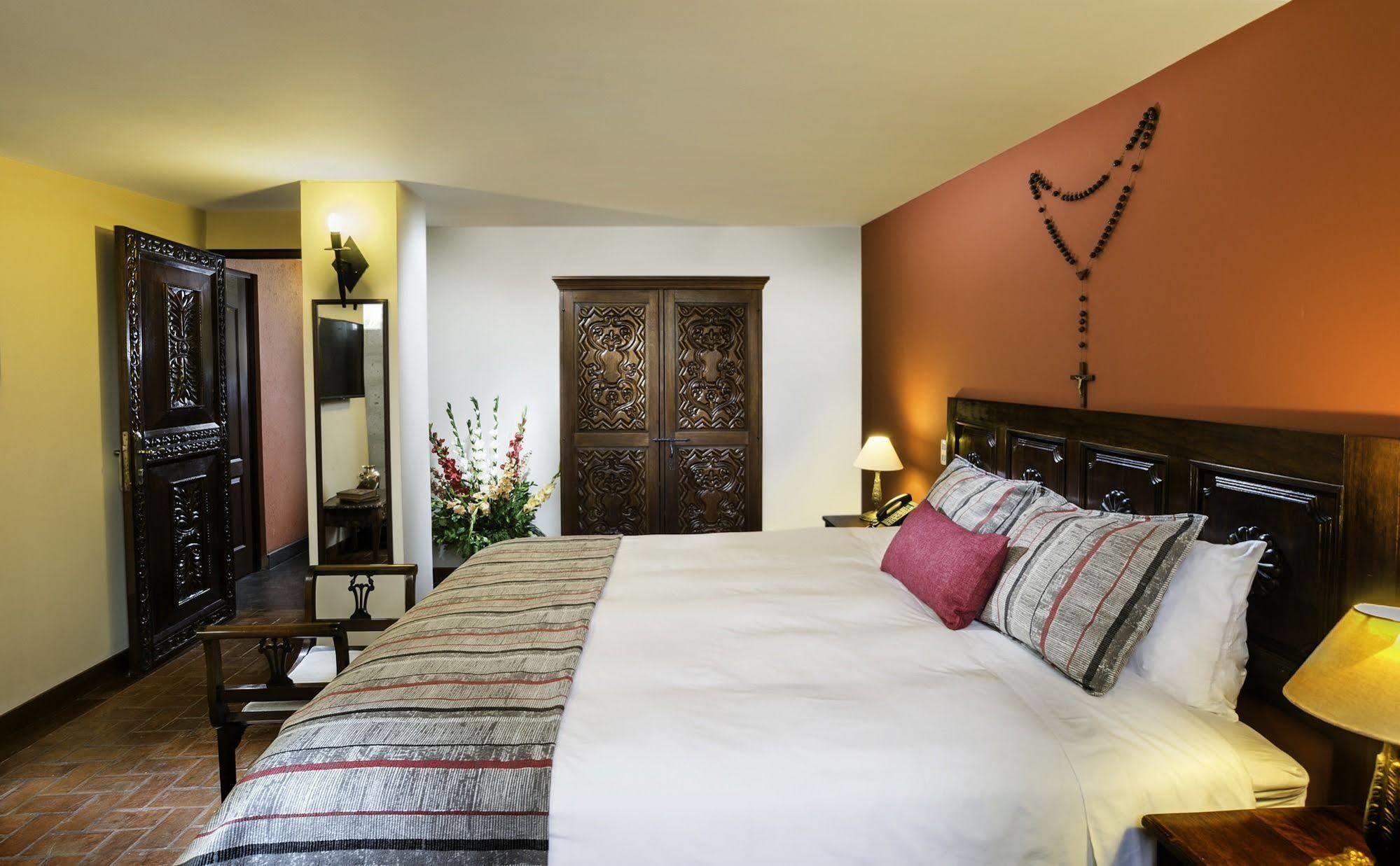 Katari Hotel At Plaza De Armas Арекуипа Екстериор снимка